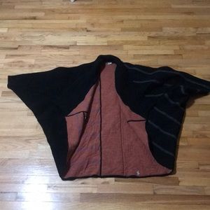 Issey Miyake Sz Medium 100% wool